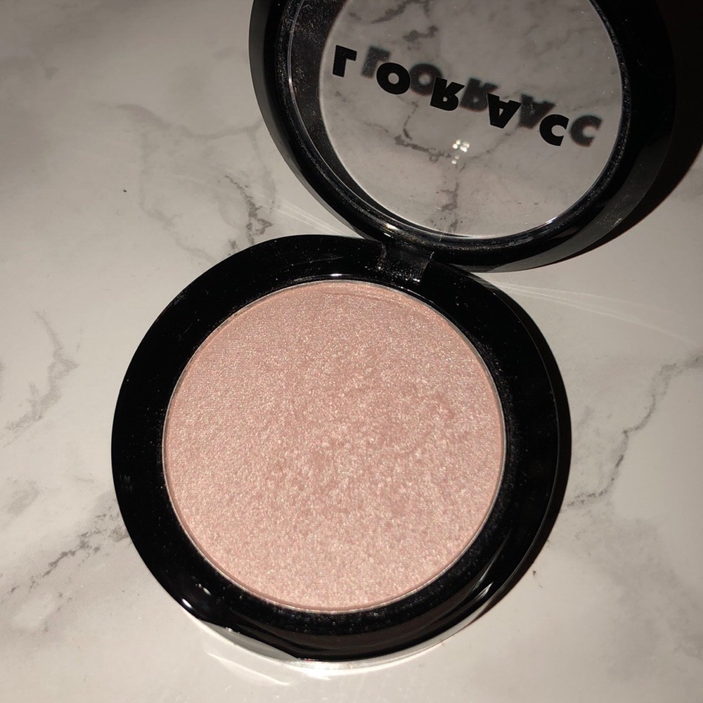 Lorac Highlight- Moonlight